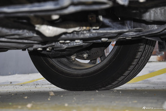 2014款众泰Z300 1.5L手动豪华型