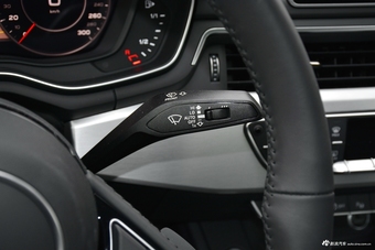 2019款奥迪A4L 2.0T自动40 TFSI运动型 国V