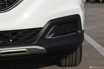 2017款名爵ZS 1.5L手动舒适版 