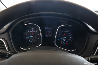 2018款领主2.5T手动柴油大双两驱超豪华型