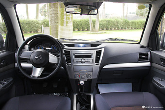 2015款小老虎2.4T手动精英版大双排4D25图片