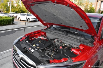 2018款奔腾X80 2.0L自动20周年纪念版