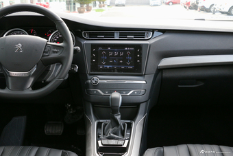 2019款标致408 1.6T自动豪华版350THP