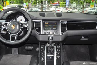 2016款保时捷Macan S 3.0T自动