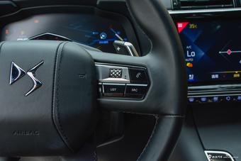 2018款DS 7 1.6T自动歌剧院版45THP