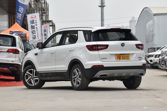 2017款长安CS55 1.5T自动炫色型