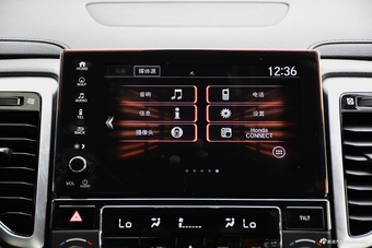 2017款本田UR-V 2.0L 370TURBO自动四驱尊耀版