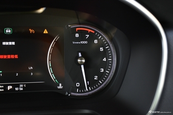 2018款荣威RX5 2.0T 30T自动两驱智联网铂金版