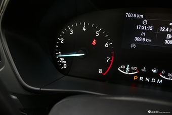 2019款福克斯三厢1.5T自动ST Line EcoBoost 180