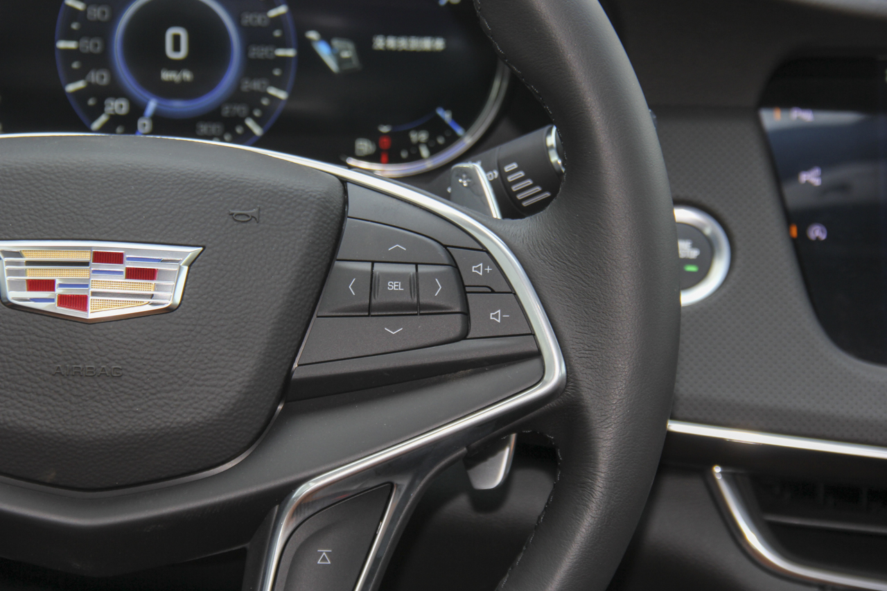 2017款CT6 3.0T自动40T领先型