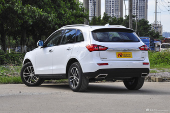 2016款众泰T600 2.0T自动尊贵型