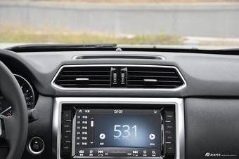 2017款哈弗H6 Coupe 2.0T手动两驱都市型红标