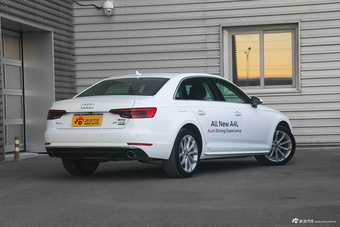 2017款奥迪A4L 2.0T自动45TFSI quattro运动型