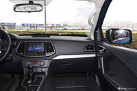 2018款领主2.5T手动柴油大双四驱超豪华型 