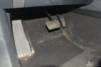 2017上汽大通D90 2.0T自动四驱北极星