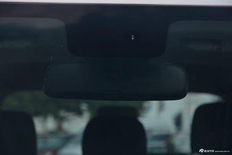 2017上汽大通D90 2.0T手动两驱火星