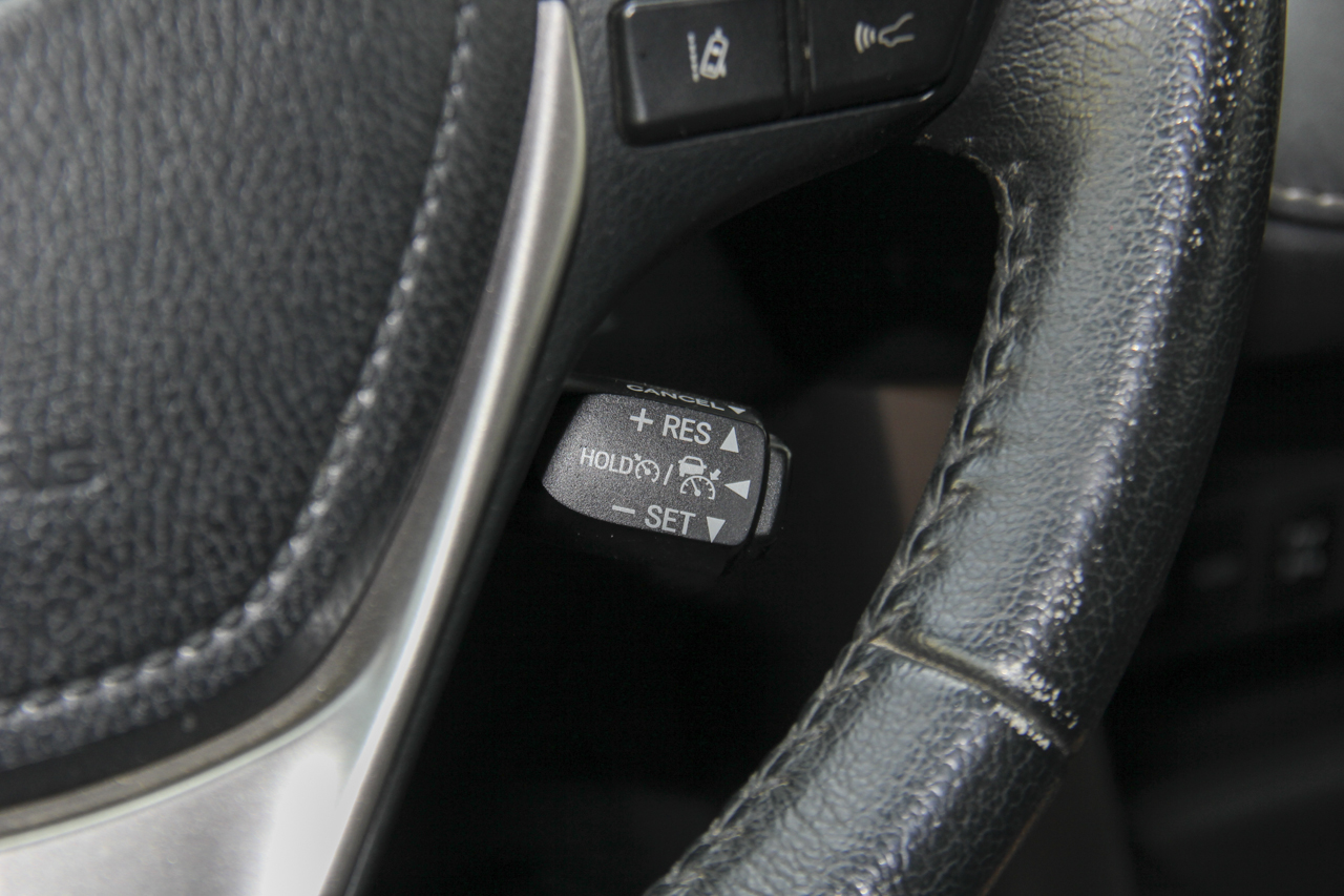 2016款RAV4荣放 2.5L自动四驱尊贵版