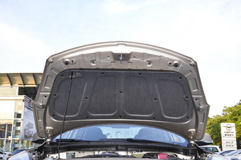 2017款海马福美来1.6L自动豪华型