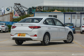 2017款悦动1.6L手动悦值版GLS