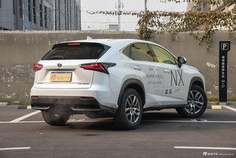 2015款雷克萨斯NX 2.5L自动300h全驱锋致版