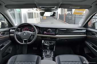 2019款帕萨特2.0T自动尊贵版380TSI国VI图片