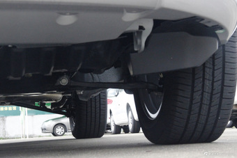  2015款瑞虎3 1.6L自动智尚周年运动版 钻石银