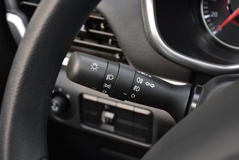 2017款中华V3 1.5L手动舒适型