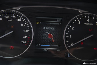 2018款斯威X7 1.5T手动豪华型7座