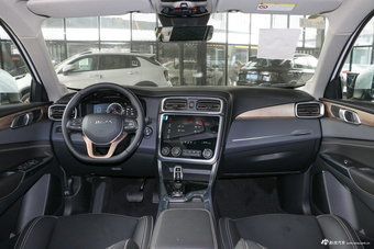 2017款领克01 2.0T自动两驱型版图片