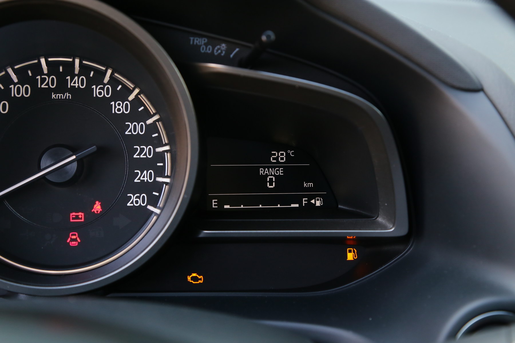 2018款马自达CX-4 2.0L自动两驱蓝天活力版