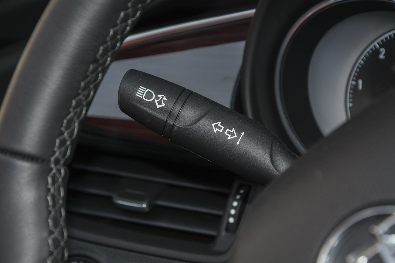 2018款昂科威2.0T自动四驱精英型28T