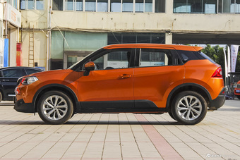 2016款中华V3 1.5L手动舒适型 炫舞橙