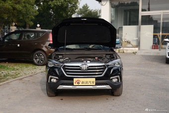 2017款奔腾X80 2.0L自动精英型