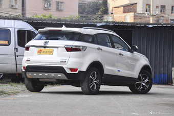 2016款驭胜S330 1.5T自动两驱时尚版