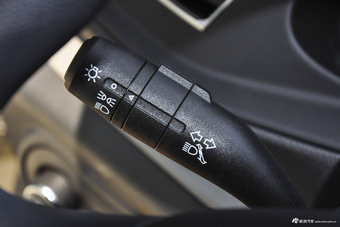 2016款荣威360 1.5L自动智屏版