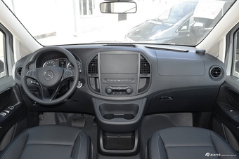 2016款奔驰威霆2.0T自动精英版图片