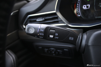 2019款捷途X70S 1.5T手动探途版