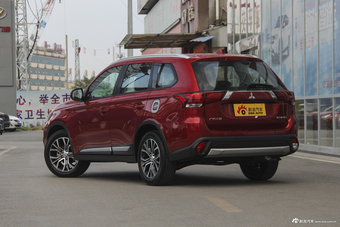 2018款欧蓝德2.0L自动两驱嘉乐版7座