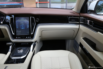 2017款众泰T700 1.8T自动尊享型