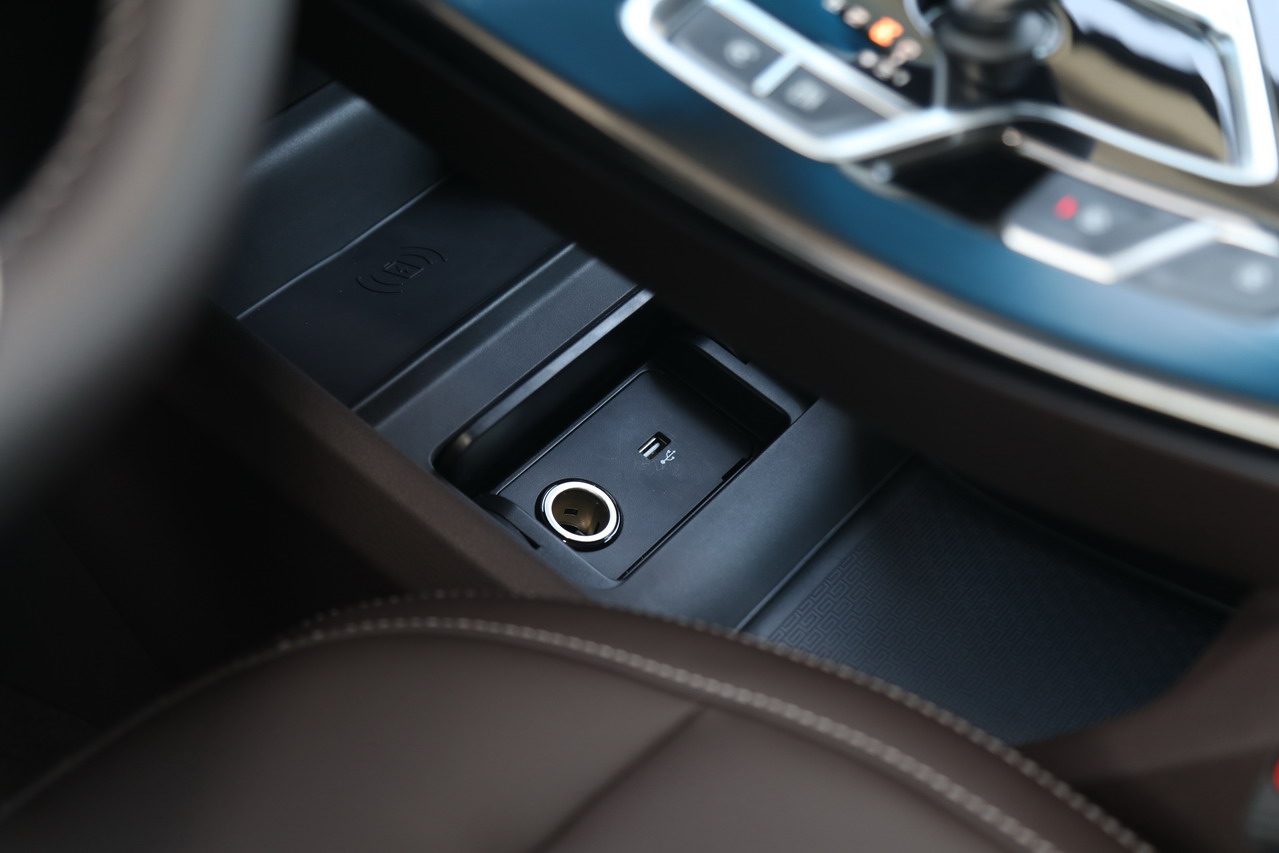 2019款吉利嘉际 1.5TD MHEV DCT尊享型