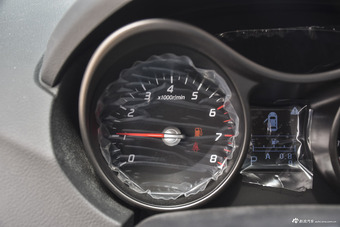 2017款海马S5强动力版1.5T自动尊贵型