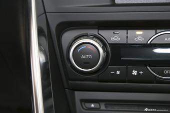 2018款马自达CX-4 2.0L自动两驱蓝天品位版