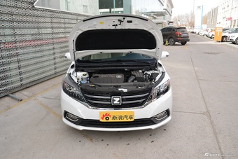 2016款众泰Z300 1.5L手动尊享型