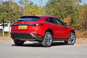 2018款马自达CX-4 2.5L自动四驱蓝天运动版