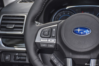 2016款森林人2.5L自动尊贵导航版