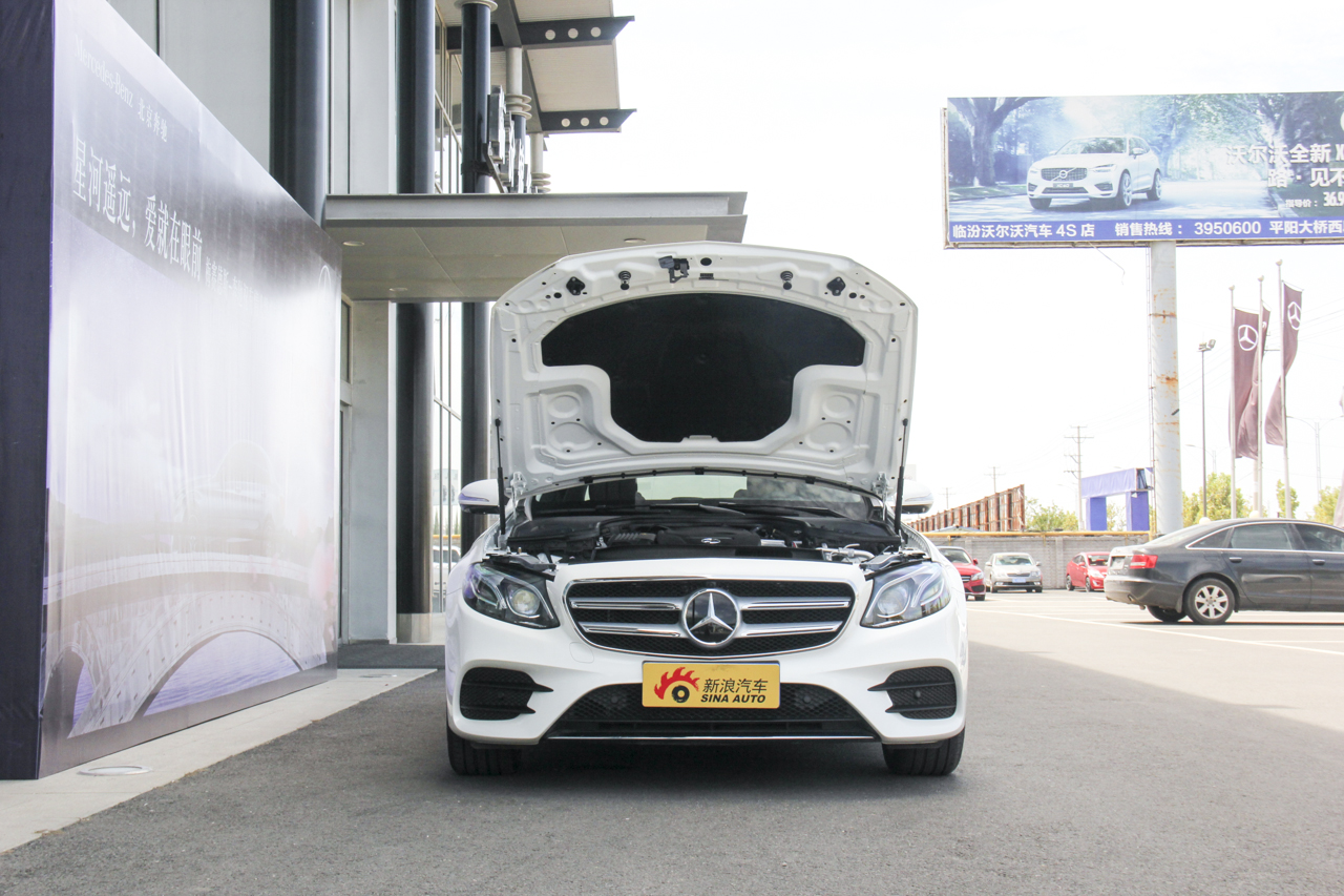 2018款奔驰E级改款2.0T自动 300L 豪华型图片