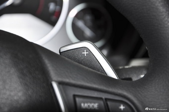 2017款宝马3系2.0T自动M运动型320Li