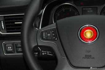 2017款红旗H7 2.0T自动尊贵型