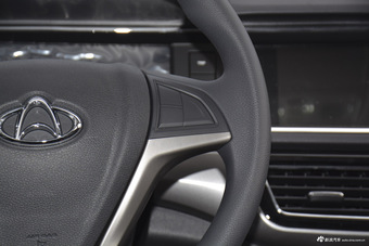 2016款长安欧尚1.5L手动精英型