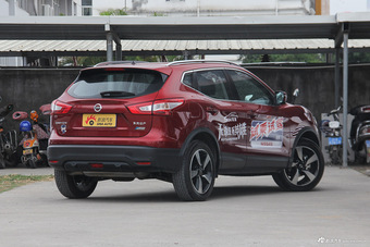 	2017款逍客2.0L自动旗舰版